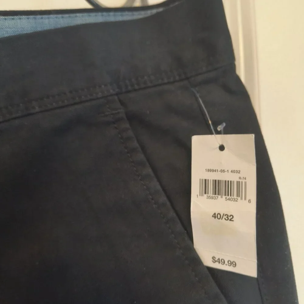 New Gap Khakis Straight Stretch MENS 40/32 Pants
